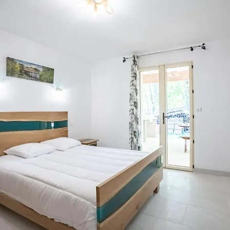 Holiday home Laouchet By Interhome
